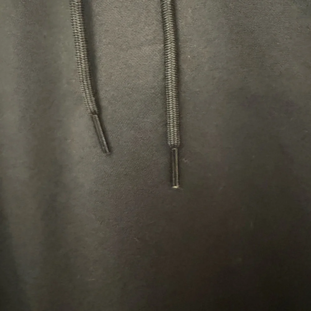Old Navy Black Medium Hoodie - Front Kangaroo Pouch - light weight